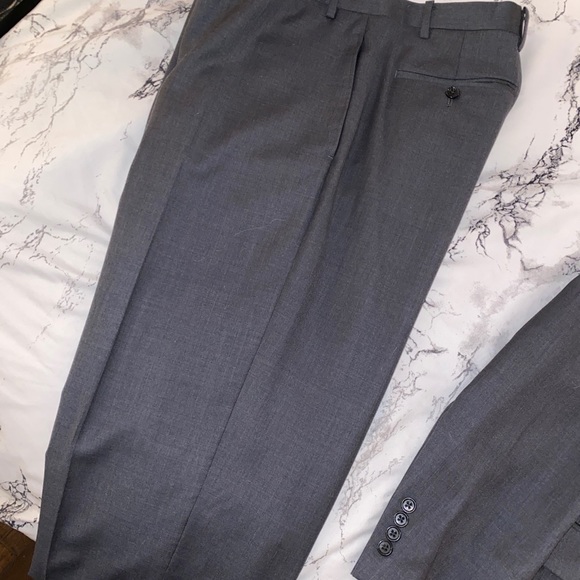 Men’s suit